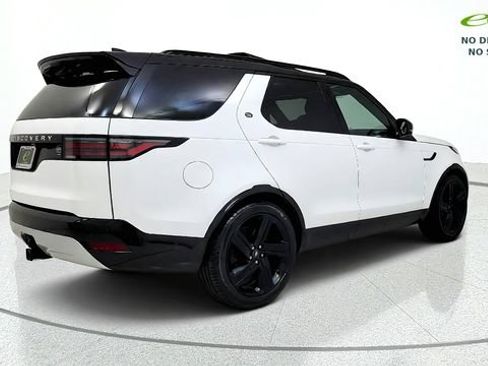 Used 2023 Land Rover Discovery Metropolitan Edition AWD/4WD image 8