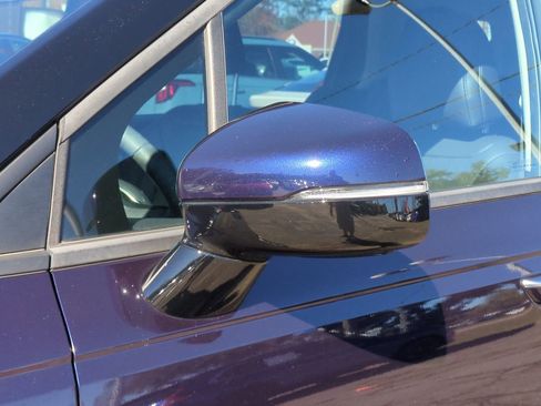 Certified 2024 Kia Carnival LX image 12