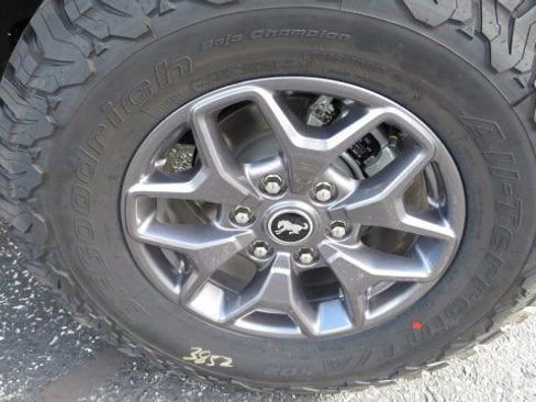 New 2025 Ford Bronco Badlands image 27