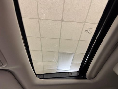 New 2026 Honda Odyssey Touring image 47