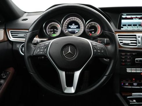 Used 2014 Mercedes-Benz E 250 BlueTEC 4MATIC Sedan image 16
