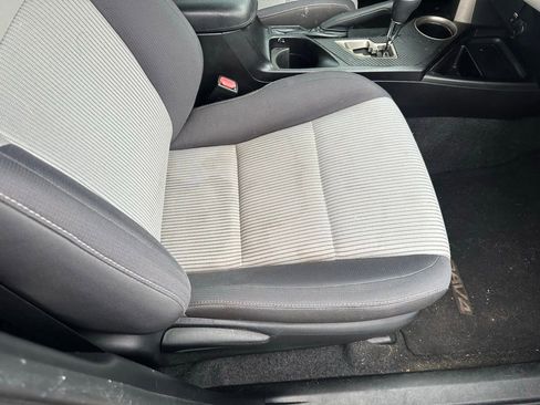 Used 2014 Toyota RAV4 XLE image 16