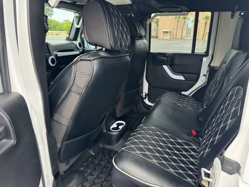 Used 2013 Jeep Wrangler Unlimited Sahara w/ Connectivity Group image 19