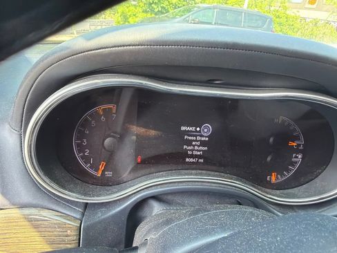 Used 2020 Jeep Grand Cherokee Summit AWD/4WD image 6
