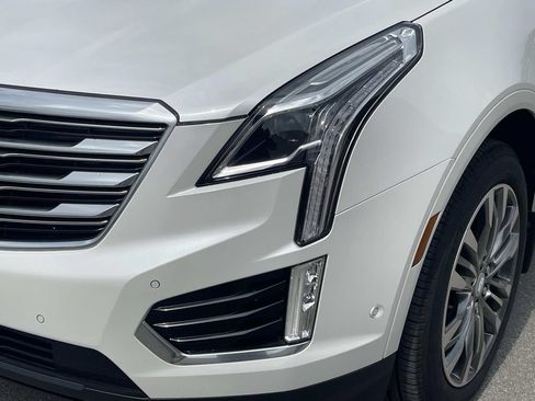 Used 2019 Cadillac XT5 Premium Luxury w/ Driver Assist Package FWD image 9