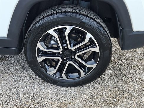 Used 2023 Jeep Compass Limited w/ Sun and Sound Group image 8