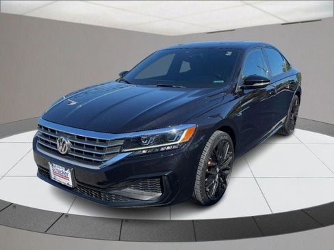 Used 2021 Volkswagen Passat 2.0T R-Line image 8