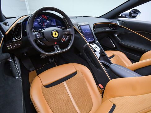 Certified 2025 Ferrari Roma Spider image 11