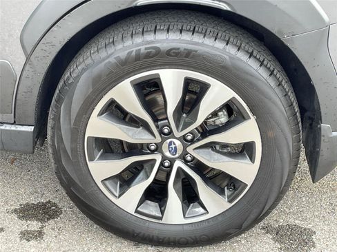 Certified 2025 Subaru Outback Limited AWD/4WD image 11
