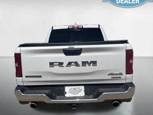 Used 2025 RAM 1500 Big Horn AWD/4WD image 4