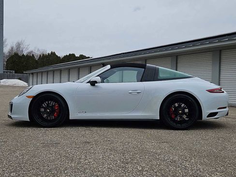 Certified 2019 Porsche 911 Targa 4 GTS image 2