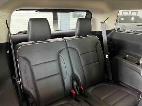 Used 2017 GMC Acadia Denali w/ LPO, Floor Liner Package image 30