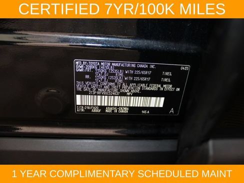 Used 2025 Toyota RAV4 XLE AWD/4WD image 28