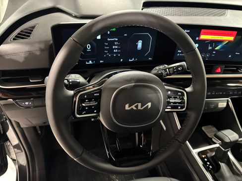 New 2026 Kia Carnival SX Prestige FWD image 15