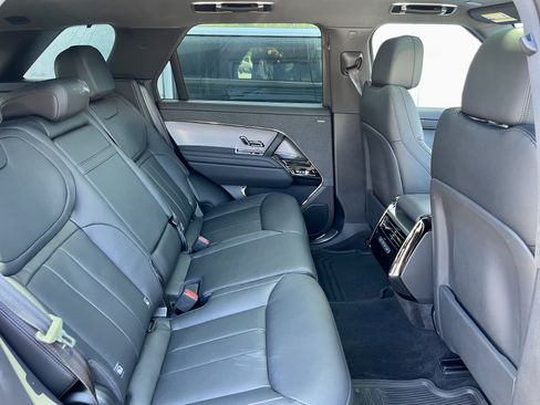 Certified 2025 Land Rover Range Rover Sport AWD/4WD image 31