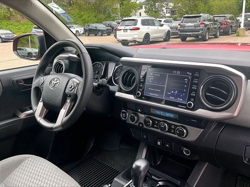 Certified 2023 Toyota Tacoma SR5 AWD/4WD image 14