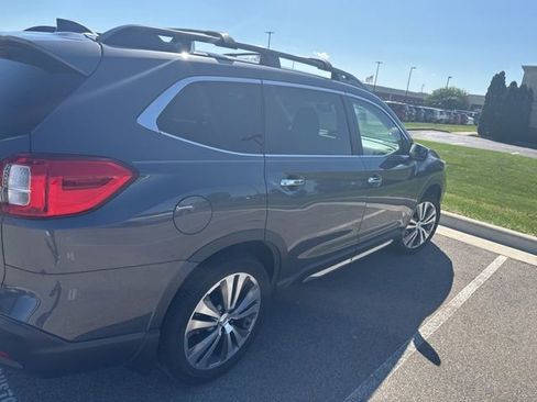 Used 2020 Subaru Ascent Touring w/ Popular Package #3 image 3
