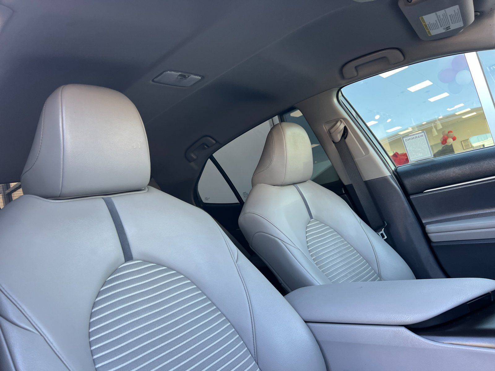 Used 2022 Toyota Camry SE FWD image 15
