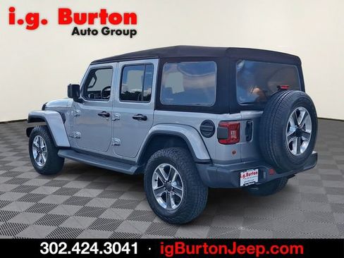 Used 2021 Jeep Wrangler Unlimited Sahara w/ LED Lighting Group AWD/4WD image 4