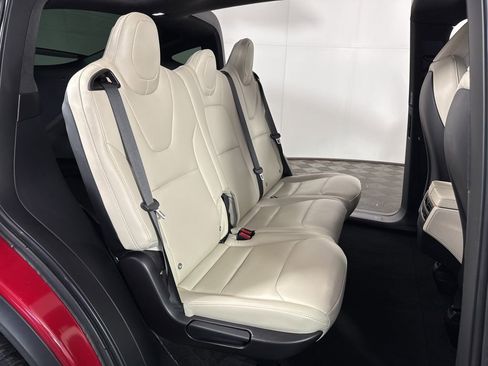 Used 2020 Tesla Model X Long Range image 19
