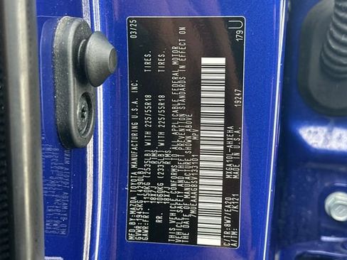 Certified 2025 Toyota Corolla Cross XLE FWD image 34
