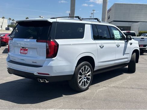 New 2026 GMC Yukon XL Denali w/ Sun & Power Step Package AWD/4WD image 11