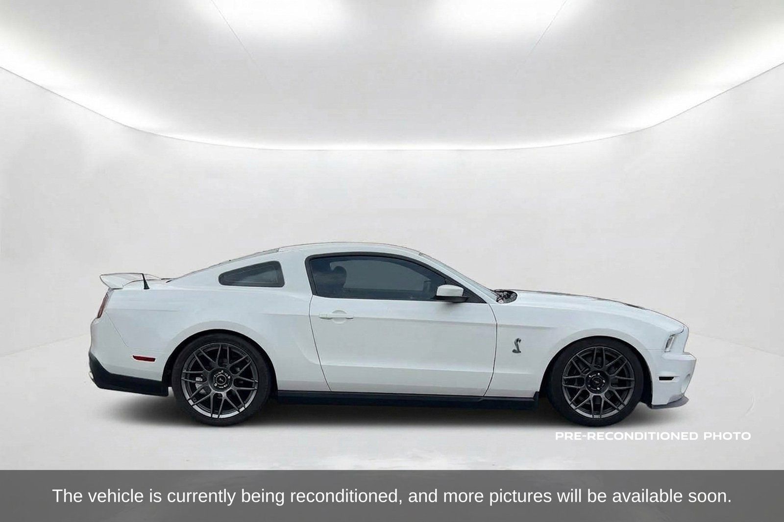 Used 2012 Ford Mustang Shelby GT500 w/ SVT Performance Pkg RWD image 4
