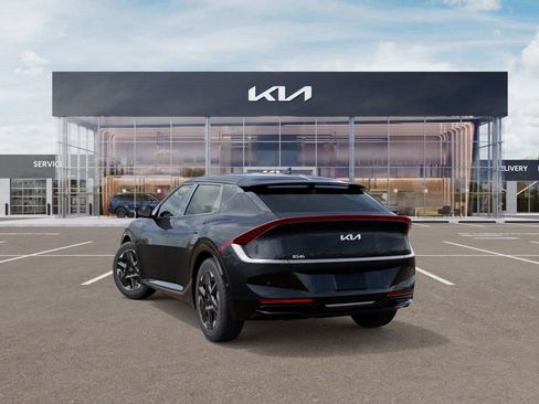 New 2025 Kia EV6 Wind image 7