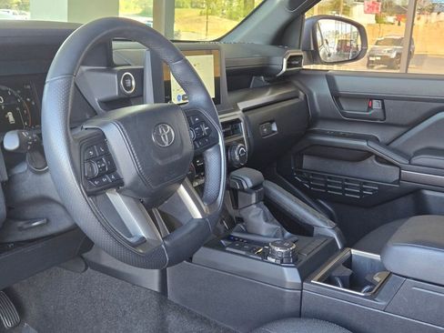 Used 2025 Toyota 4Runner SR5 image 12