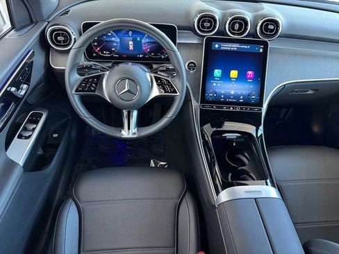 Certified 2025 Mercedes-Benz GLC 300 image 14