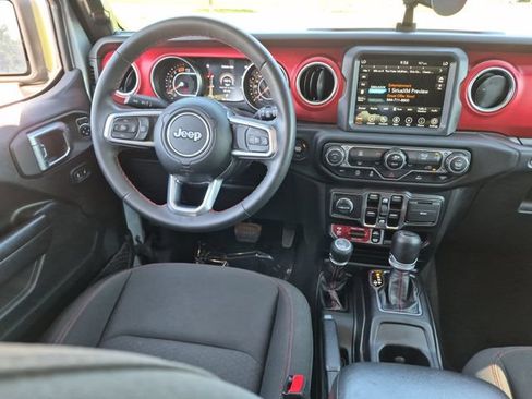 Used 2023 Jeep Wrangler Unlimited Rubicon AWD/4WD image 30