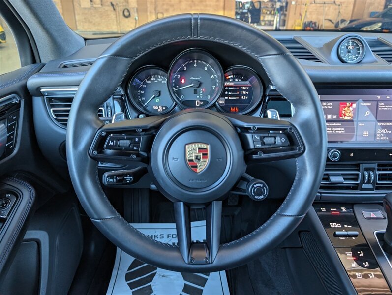 Used 2023 Porsche Macan Turbo AWD/4WD image 19