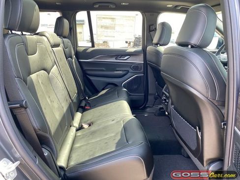 New 2026 Jeep Grand Cherokee Limited AWD/4WD image 8