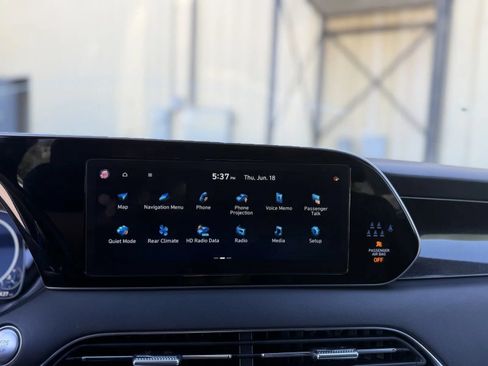 Used 2022 Hyundai Palisade Limited w/ Winter Package FWD image 30