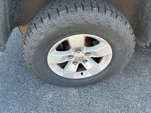 Used 2018 RAM 1500 Classic SLT image 10