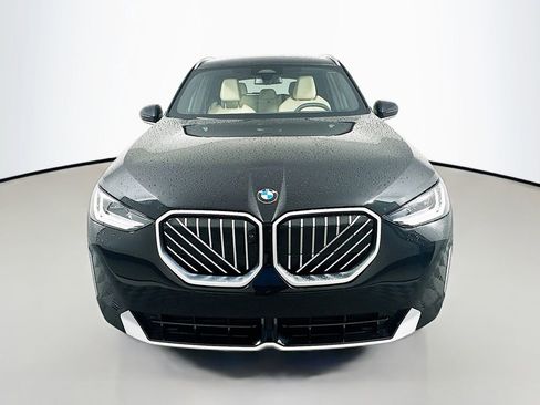 Used 2025 BMW X3 xDrive30i w/ Premium Package image 2
