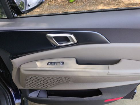 New 2026 Kia Carnival FWD image 45