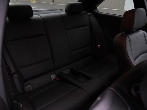 Used 2011 BMW 1 Series M image 62