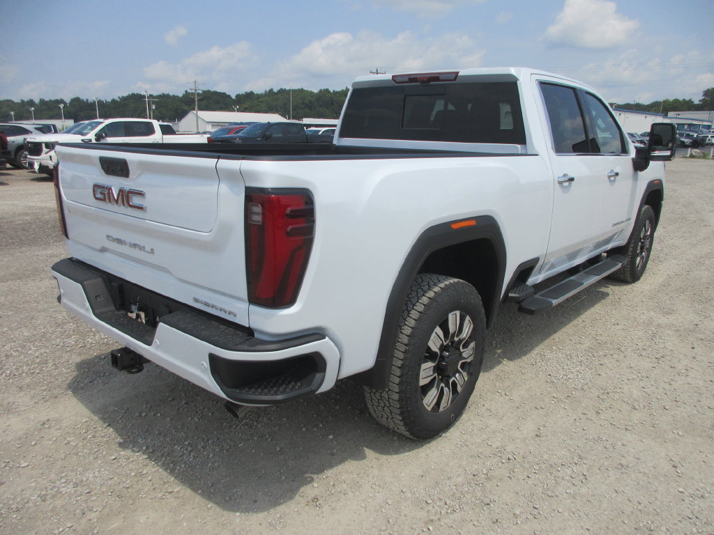 New 2026 GMC Sierra 2500 Denali w/ Denali Reserve Package AWD/4WD image 5