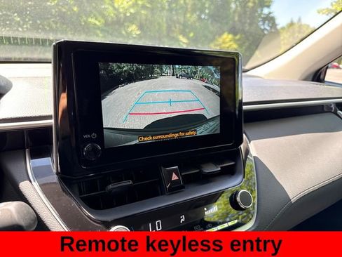 Used 2026 Toyota Corolla Cross LE FWD image 18