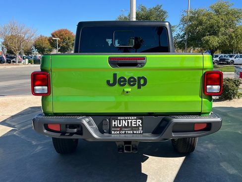 New 2025 Jeep Gladiator Sport AWD/4WD image 6