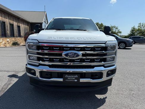 Used 2025 Ford F250 Lariat AWD/4WD image 9