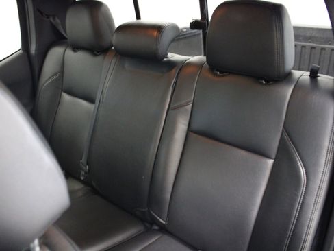 Used 2016 Toyota Tacoma TRD Sport w/ Premium & Technology Package image 21