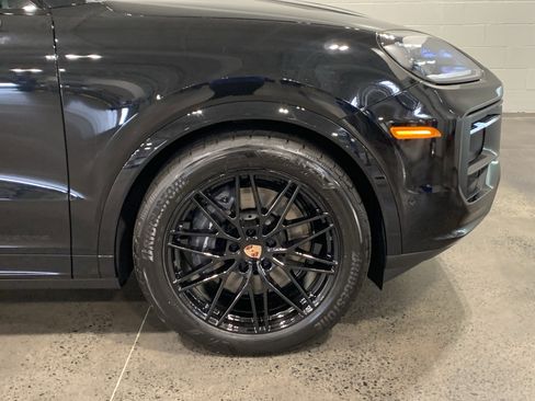 New 2026 Porsche Cayenne Coupe image 11