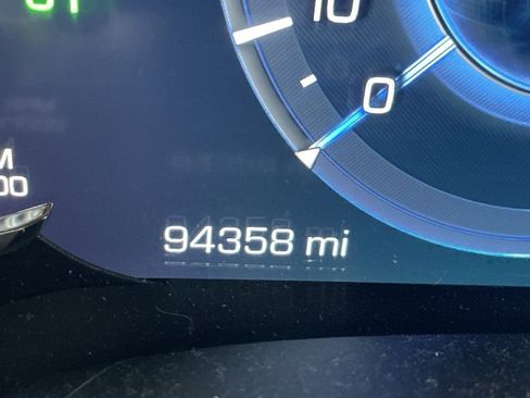 Used 2018 Cadillac Escalade Luxury w/ LPO, Radiant Package image 11