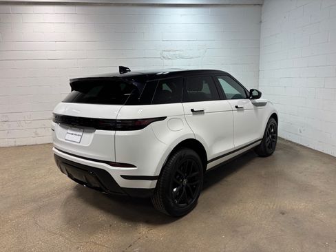 Used 2026 Land Rover Range Rover Evoque S AWD/4WD image 6