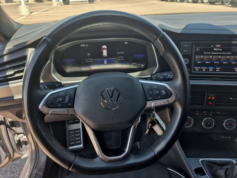 Used 2023 Volkswagen Jetta Sport FWD image 9