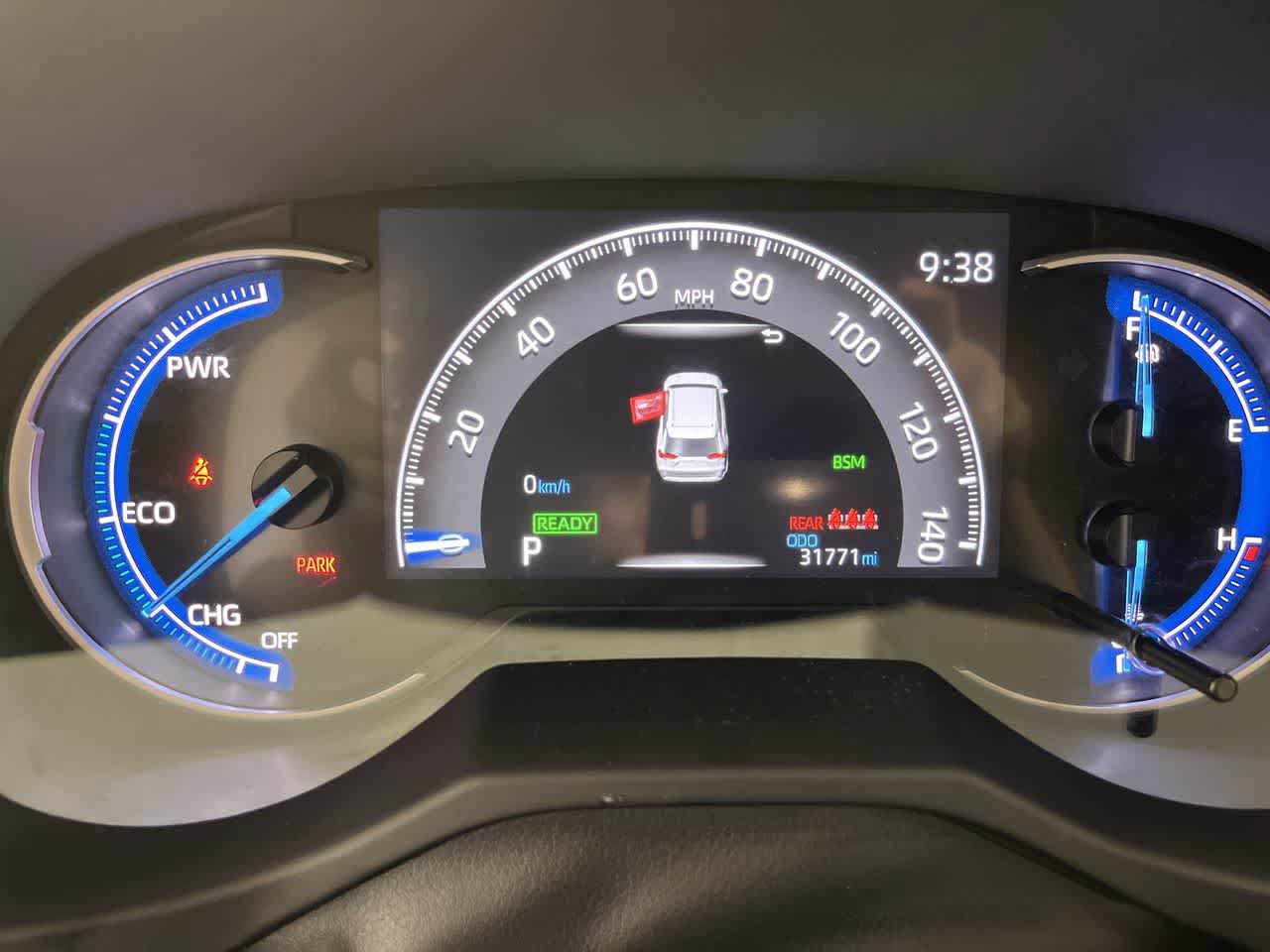 Used 2025 Toyota RAV4 XLE AWD/4WD image 17