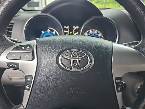 Used 2013 Toyota Highlander 4WD Hybrid image 22