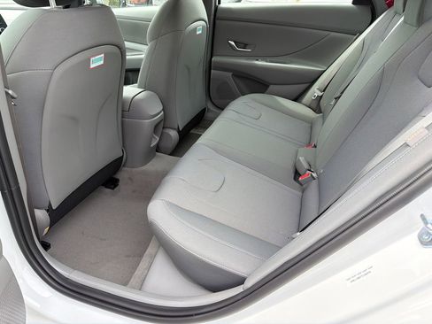 New 2026 Hyundai Elantra SE FWD image 20